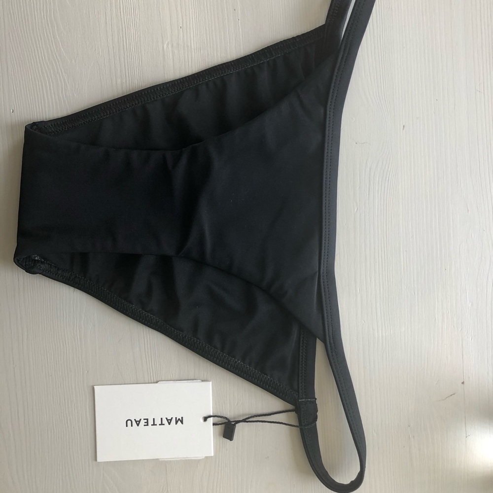 Matteau Petite Bikini Bottoms 4 (US6-8)